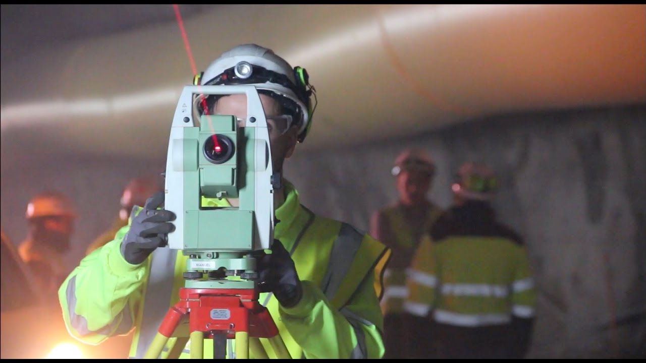 Ferrovial | Hands (English)