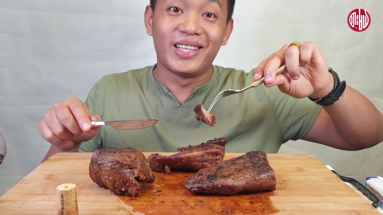 Я съем говяжий стейк 🥩🍷