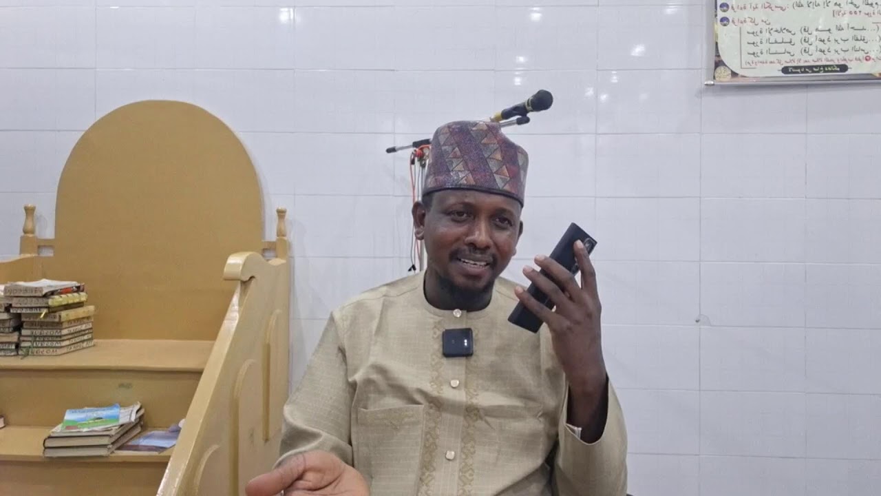 (UNGULU TA KOMA GIDANTA NA TSAMIYA) AMSOSHIN GA DAN TATSINE KAN HADISI NA DAYA By Sheikh Baffa Hotor
