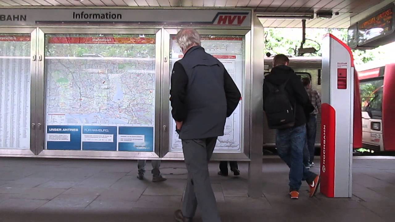 U-Bahnfahrt Hamburg in Echtzeit, U3 (DT3)