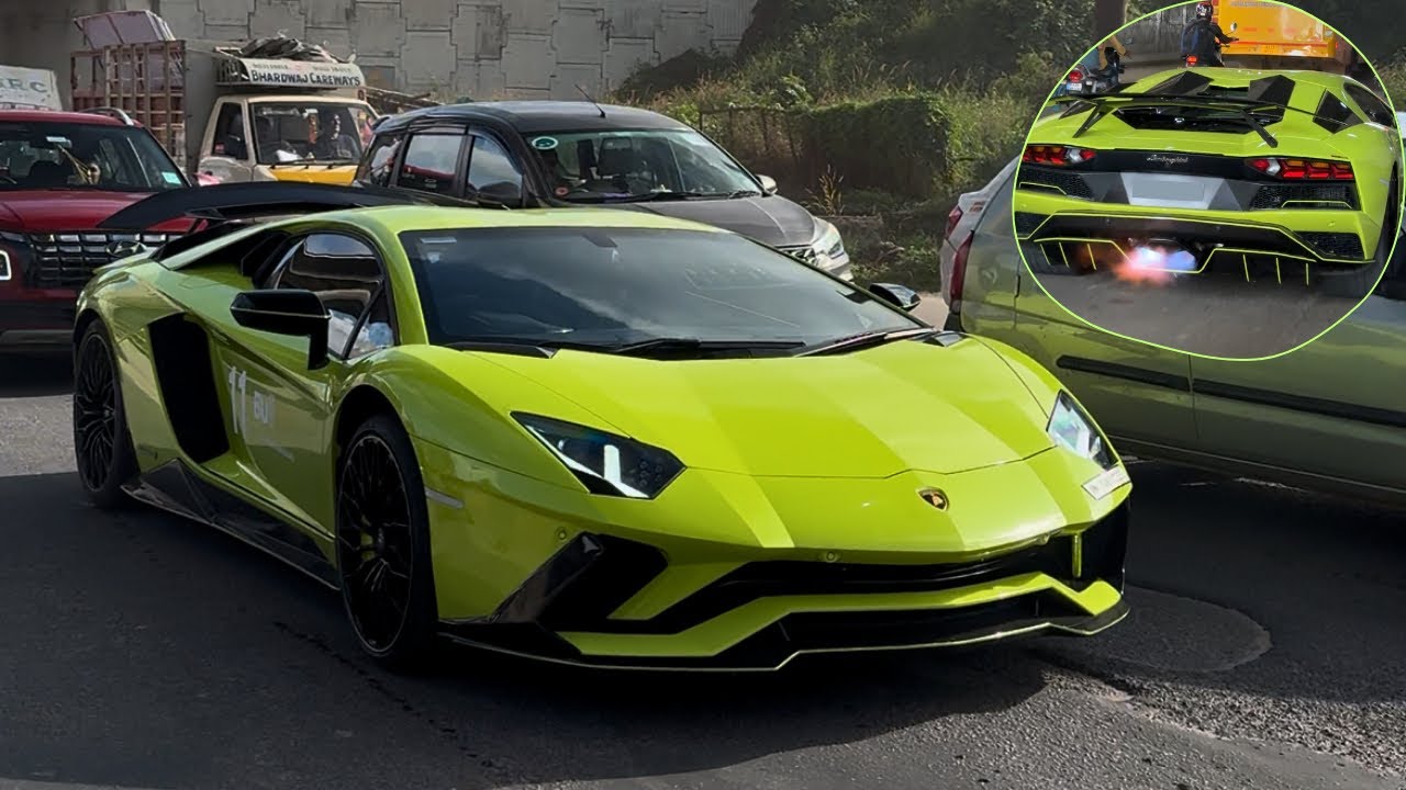 Lamborghini Aventador S with Sport exhaust😈