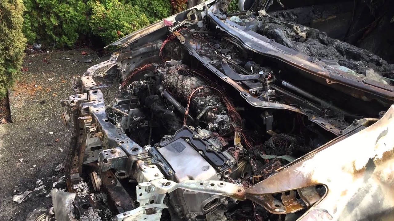 2010년식 토요타 프리우스 화재, 집까지 태움, 2010 Toyota Prius Hybrid Fire