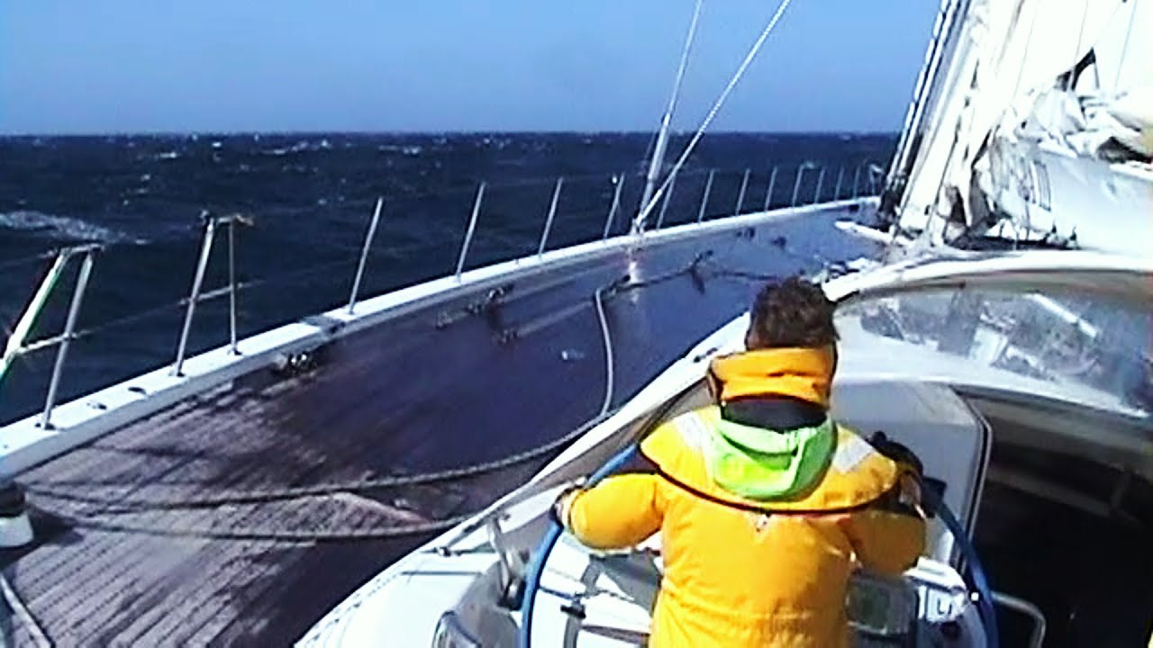 TAKING A 150ft SAILBOAT through the PANAMA CANAL!