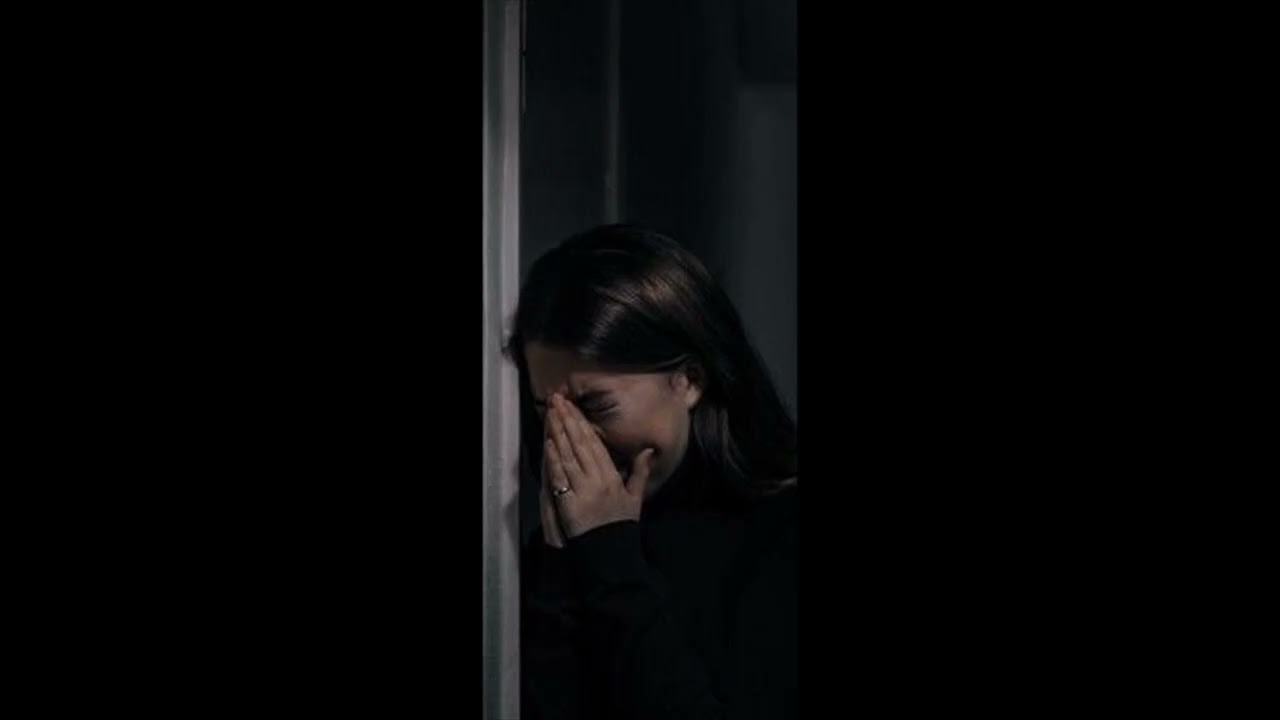 Ne pleure pas   Ne sírj majd