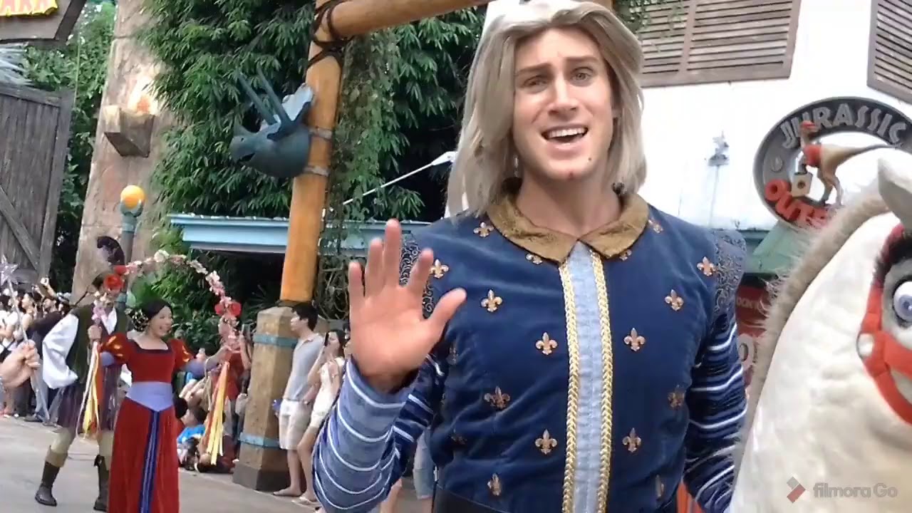 Universal Studious Singapore Hollywood Dreams Parade