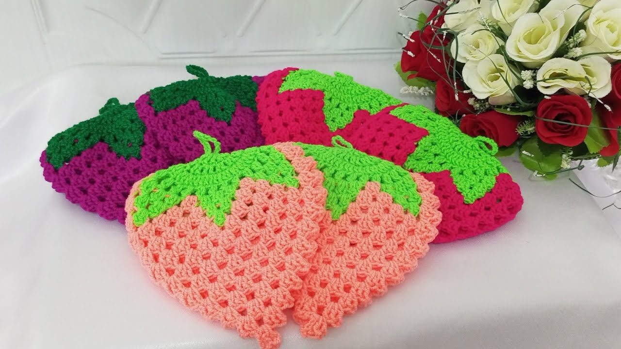 آموزش دستگیره توت فرنگی/crochet strawberry holder tutorial