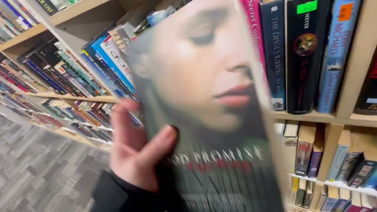 Public ASMR | Browsing at Thrift Store, No talking. Hanger sounds, books, jewlery, purses, dvds