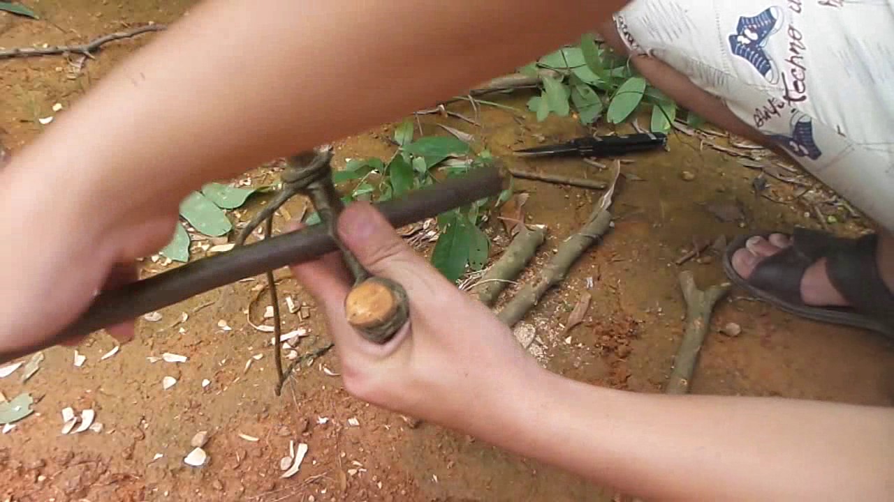 野外生存 吊脚套陷阱 Field survival