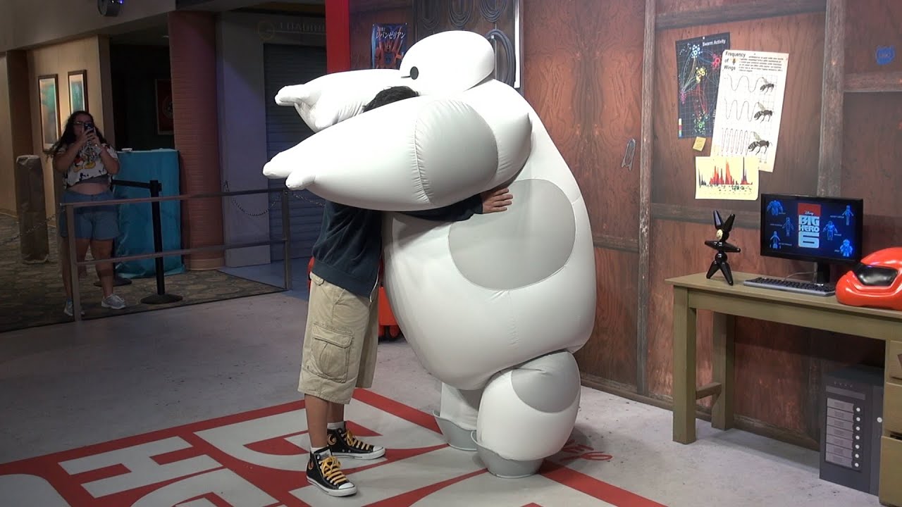 Baymax & Hiro Final Emotional Meet & Greet Set at Walt Disney World, Hug, Cast Photos & Goodbye