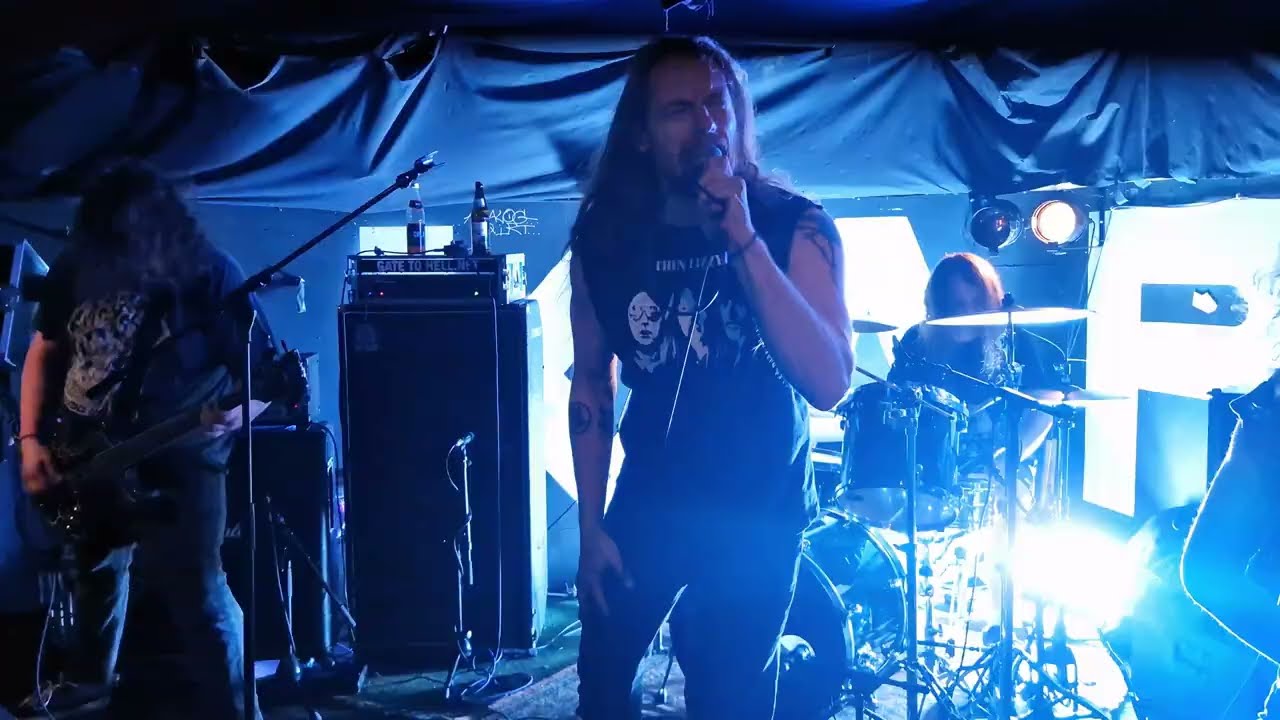 Molder - Catastrophic Reconfiguration live @ KAPU in Linz, Austria | 08.07.2025