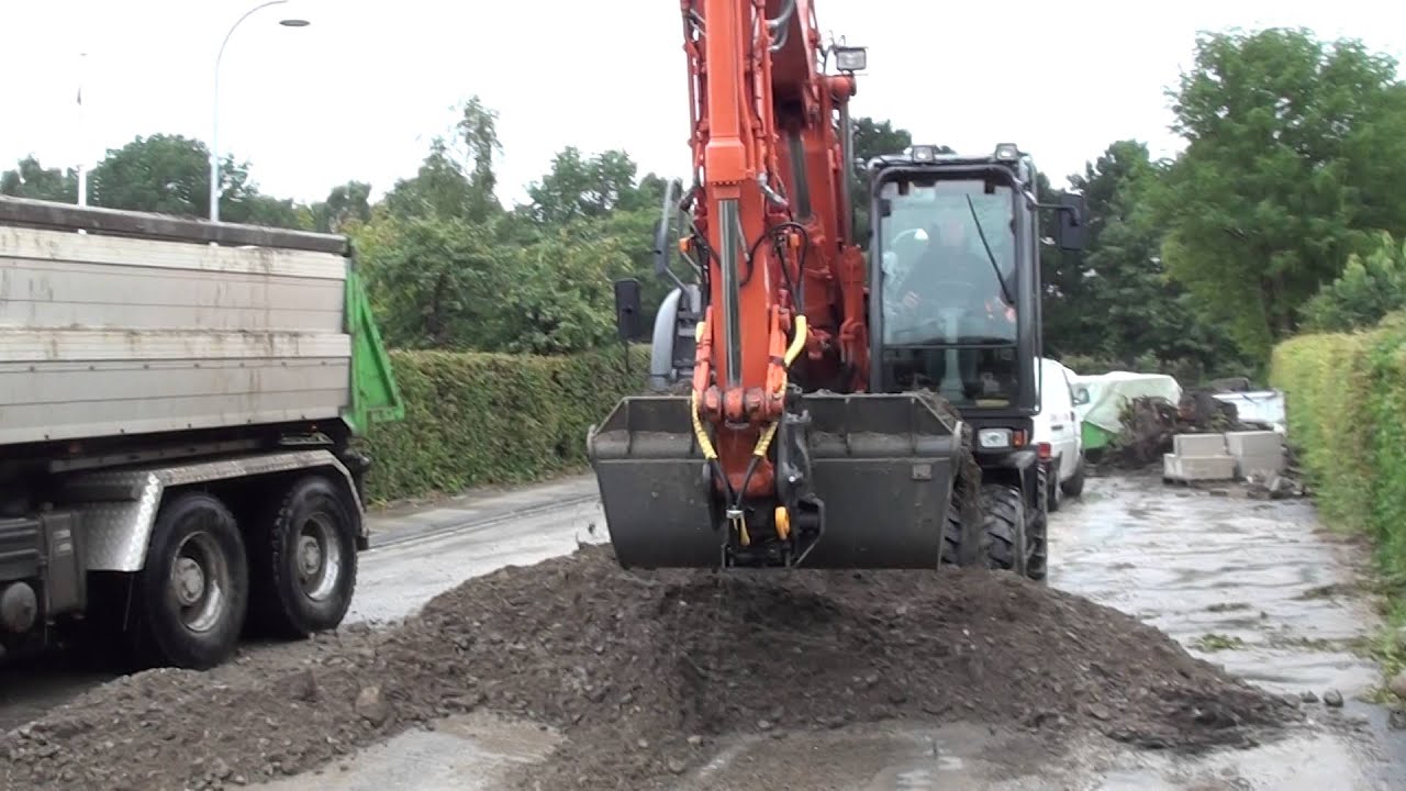 Powertilt graveskovl p&aring; Hitachi 140w