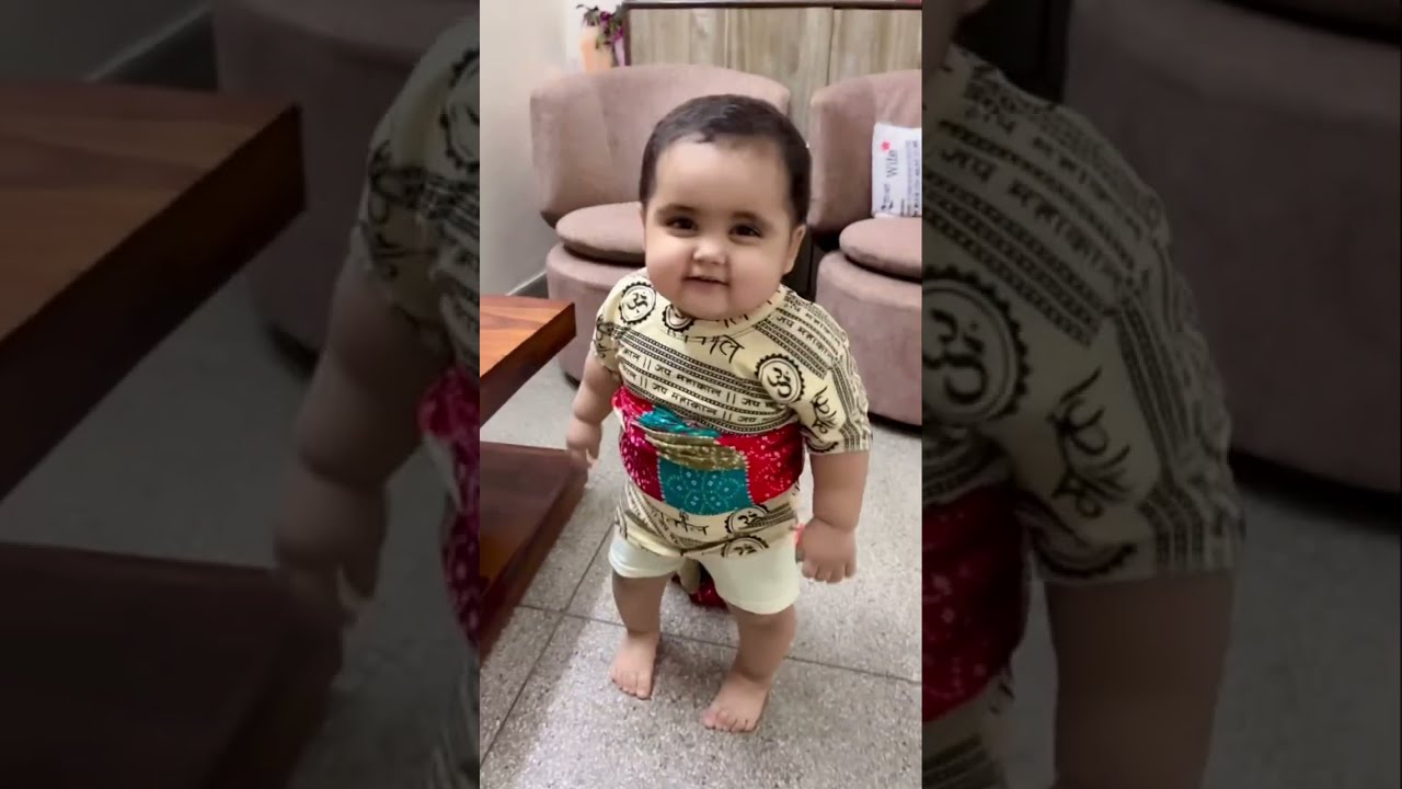 Ye kahin bhi so jati hai 👶😂 #babyvideos #babysfun #cutebabies #baby #babygirl