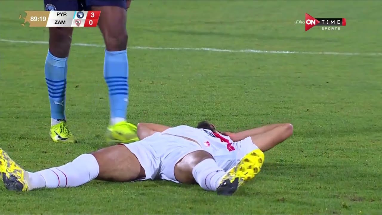 بنتايك ينتزع القلوب لحظة سقوطه في مباراة بيراميدز والزمالك بدوري نايل