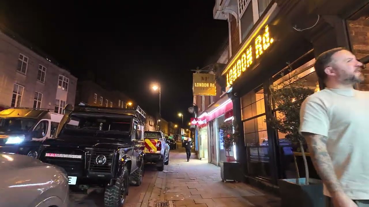 Evening Walk Through East Grinstead Town Centre | Quiet POV (4K)