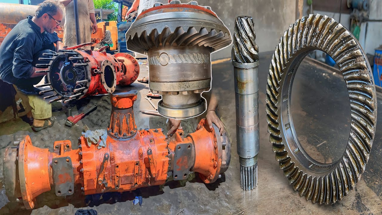 Experts Mechanics How Are Repaired The Road Roller Differential Gear