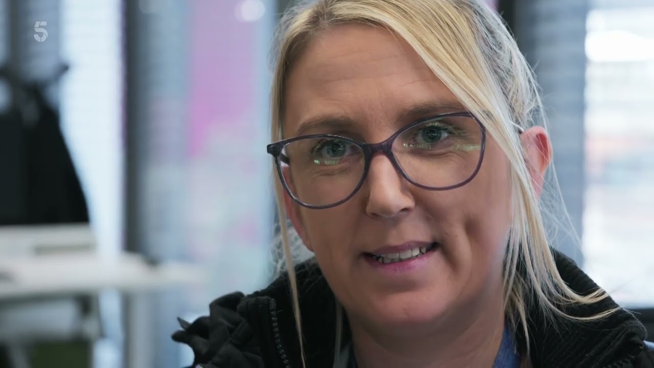 Fare Dodgers At War With The Law S02E08 | £3K Contactless Scam & 500 Ilford Journeys