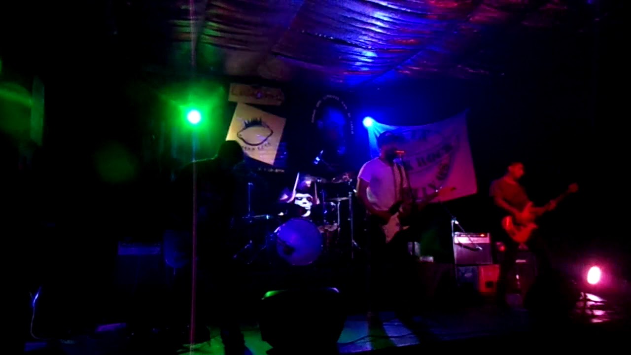 Sin Aditivos - Helena (cover Misfits)