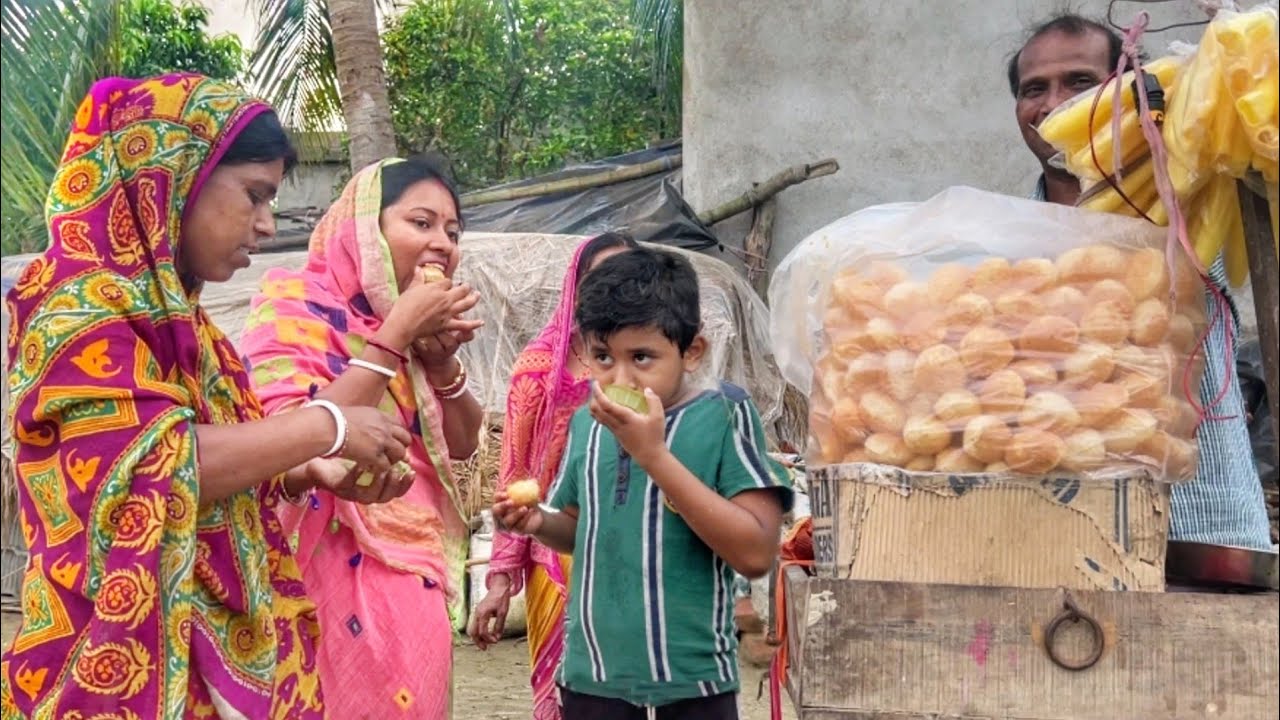 আজ পাড়ার ফুচকা দোকানির কাছে দমবেদম ফুচকা খেলাম||popi kitchen vlog