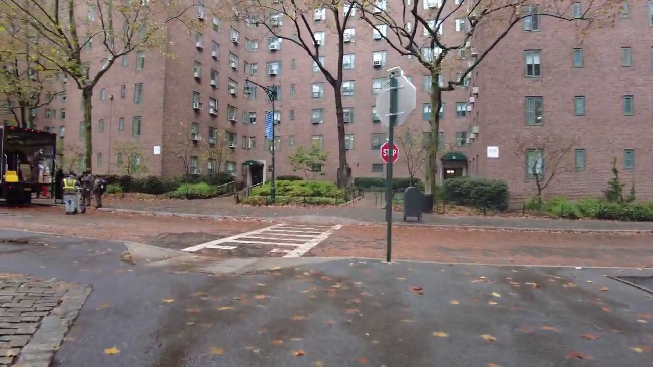 Walking NYC in the Rain: Stuyvesant Town (November 13, 2020)