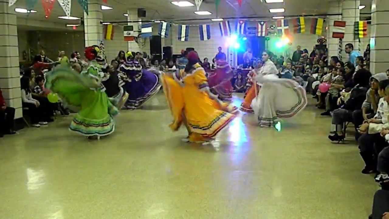 Baile el Jarabe Tapatio (puro Jalisco)
