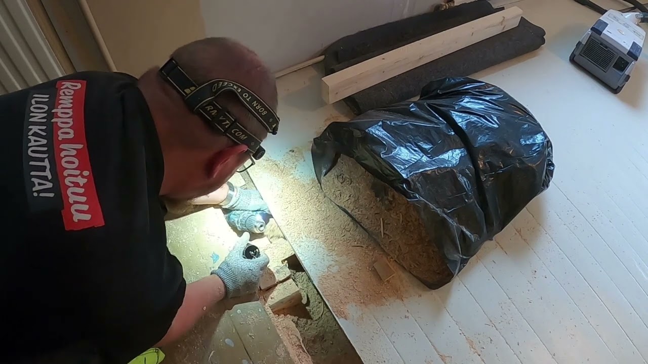 Rintamamiestalon remonttia - Astianpesukoneen ja tiskialtaan viemäriputkitukset