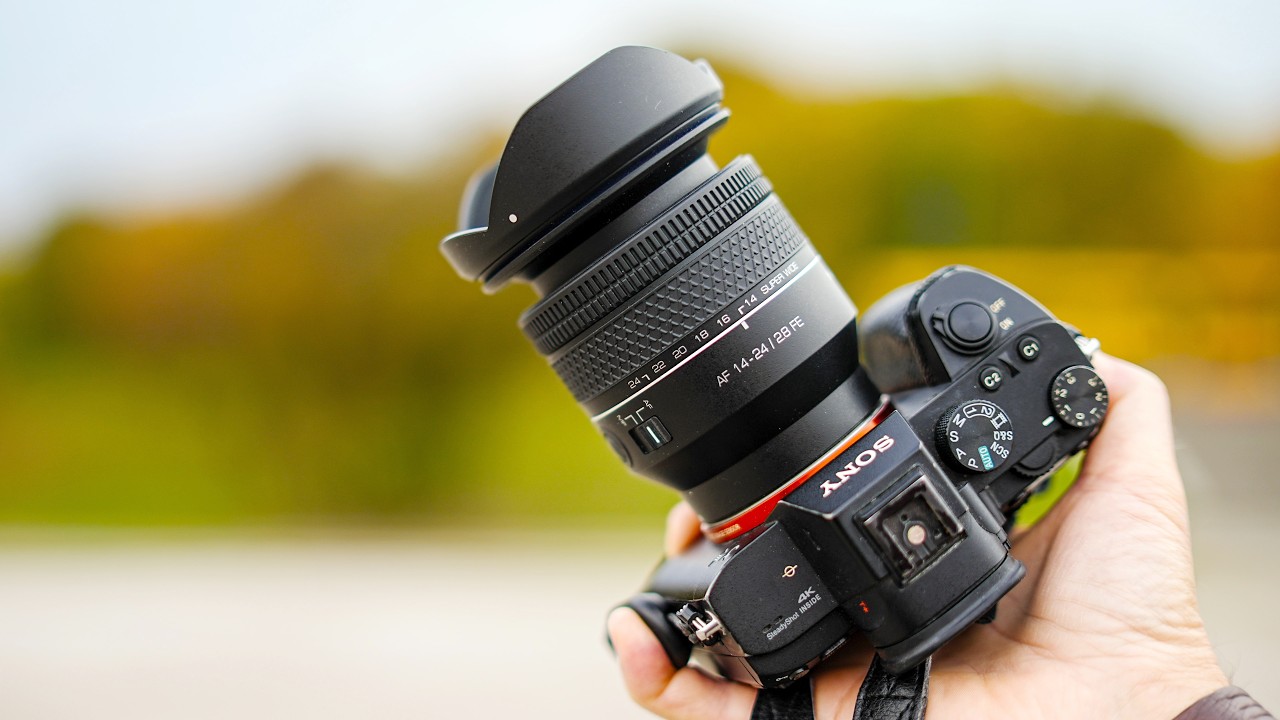 Ultra-szeroki zoom: ultra dobry, ale z haczykiem