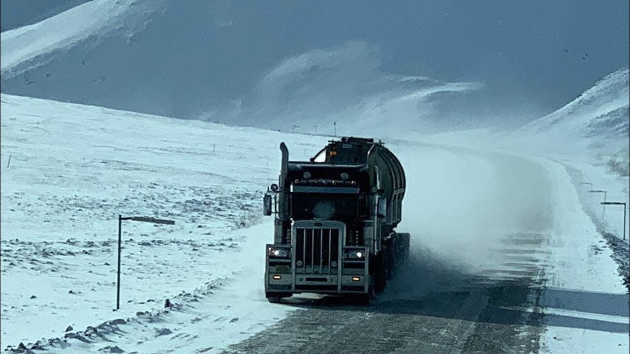 500MILES OF HAUL ROAD OF ALASKA,STILL FREEZING 