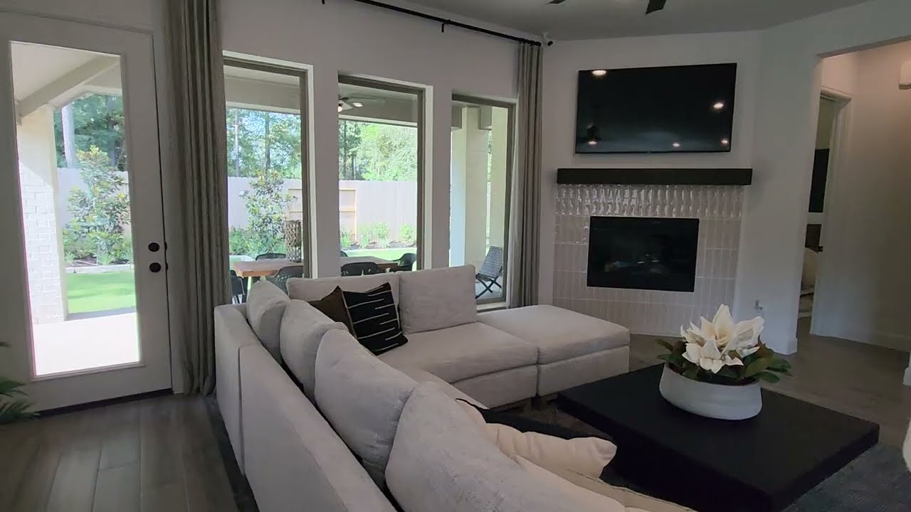 Perry Homes Evergreen Model 2504W