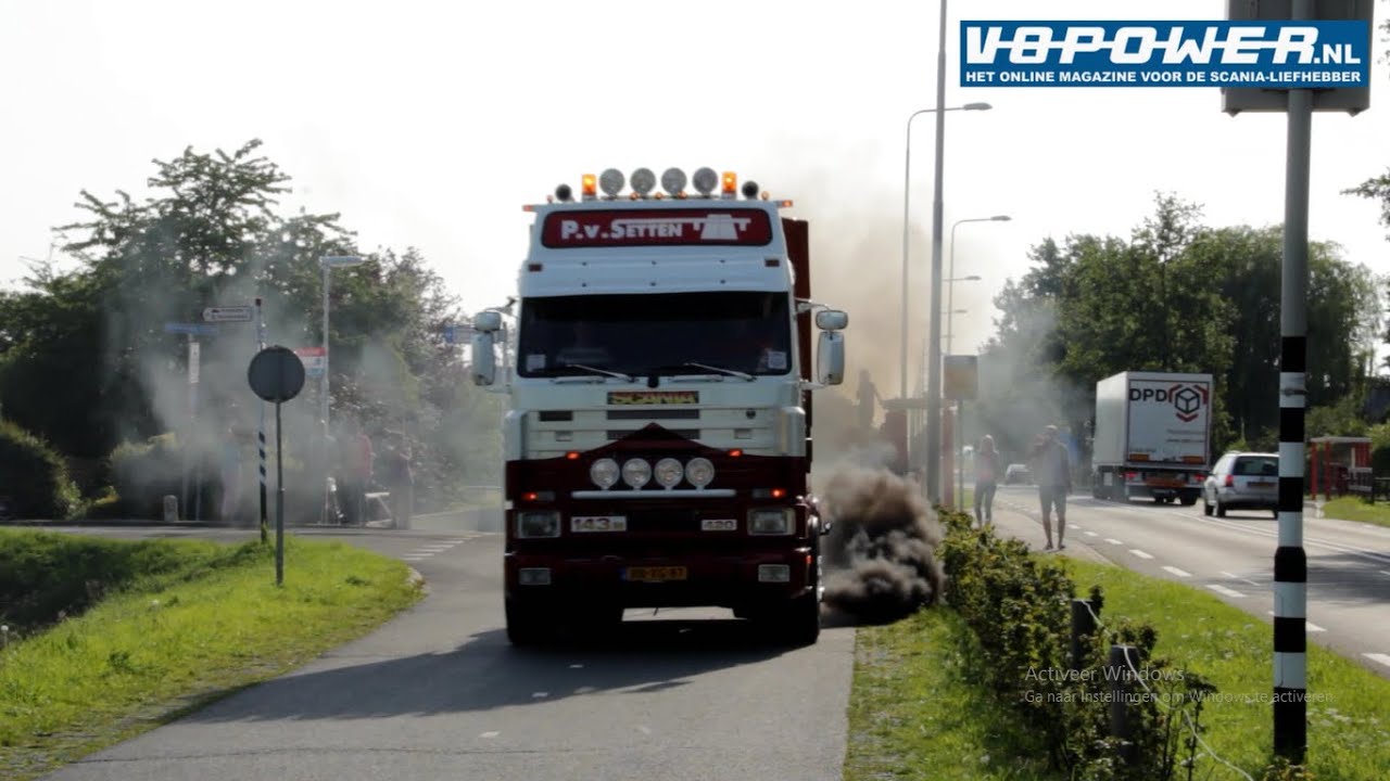 Nog Harder Lopik uittocht 2015 - Loud pipes saves lives