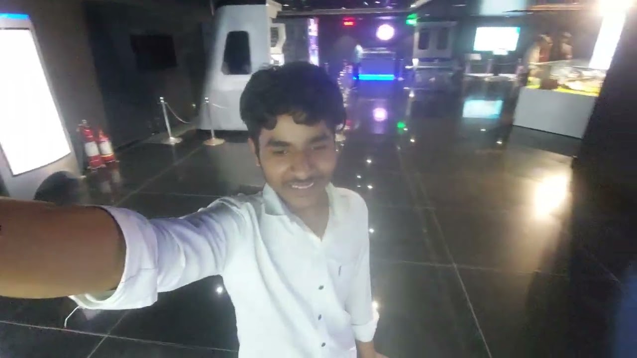 Metro museum bhaii maja aa gya end tak dekhna 