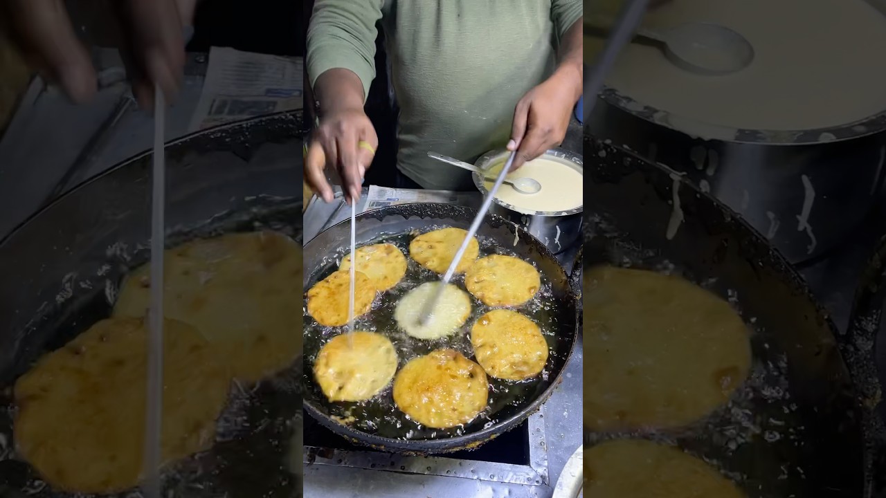 🤯 Famous street food in Guntur | Kova Malpuri | Kova Jilebhi #food #foodie #travel