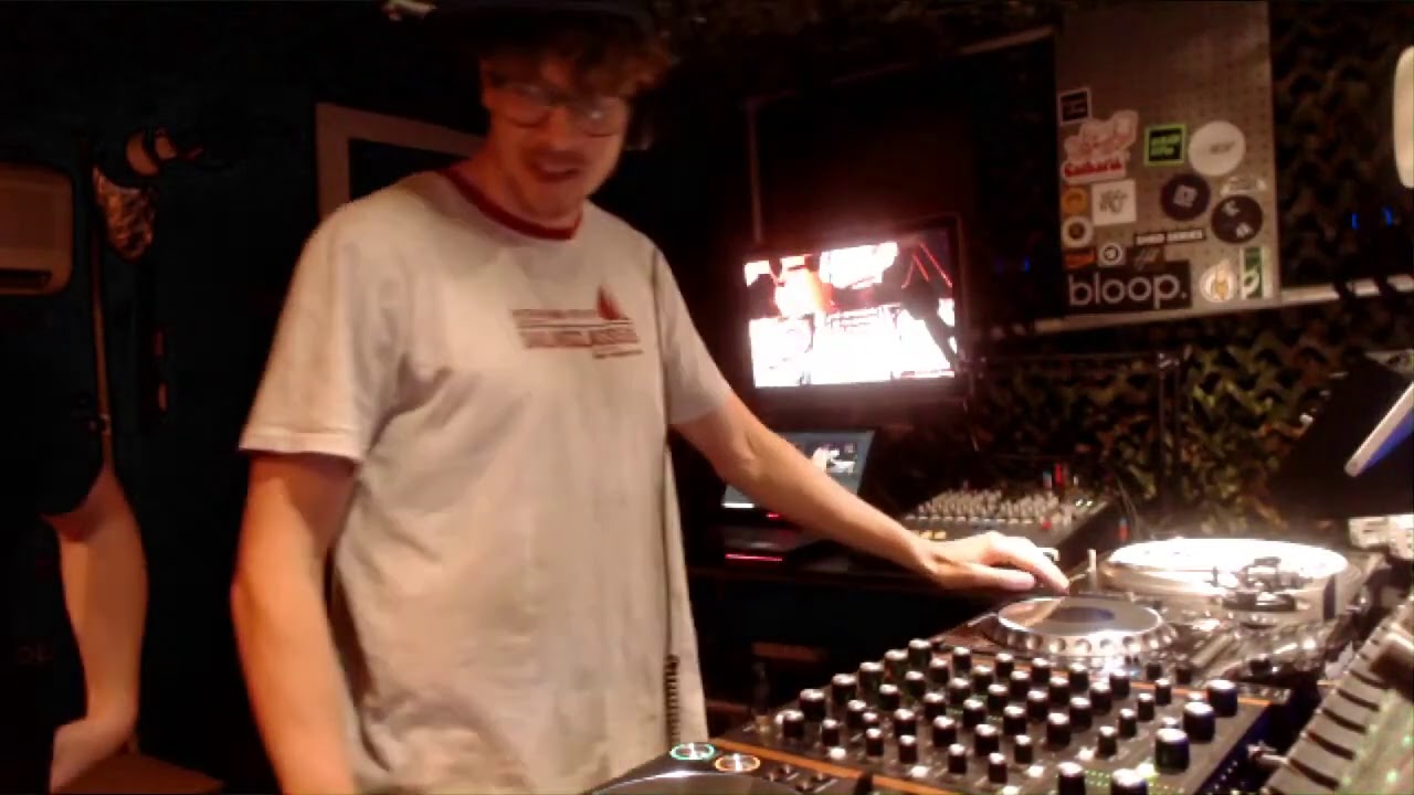 IsaacSMILE Guest Mix on Stevie Glass Bloop LondOn Show 13 August 2020