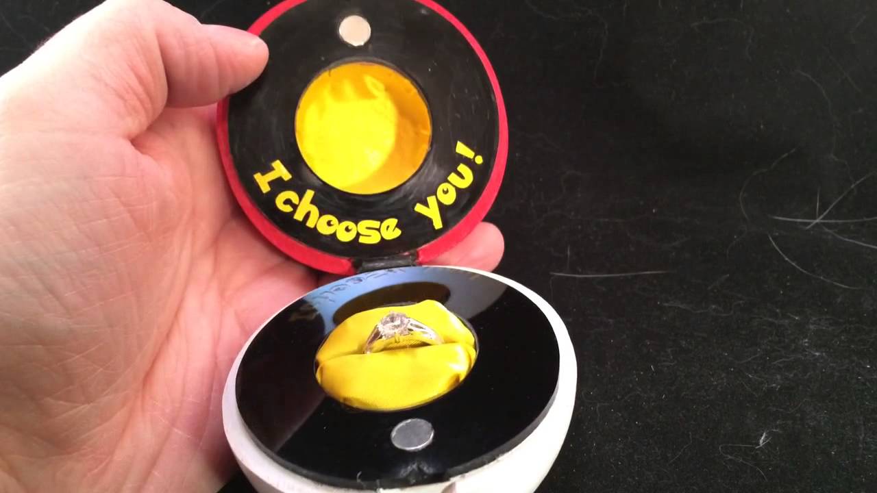 Pok&eacute;mon Pok&eacute;ball Custom Engagement Ring Box