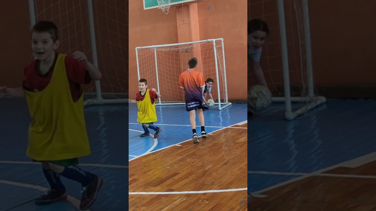 Выгнал вратаря после пропущенного гола 😄#футбол #football #sport #soccer #гол #goal #спорт #futbol