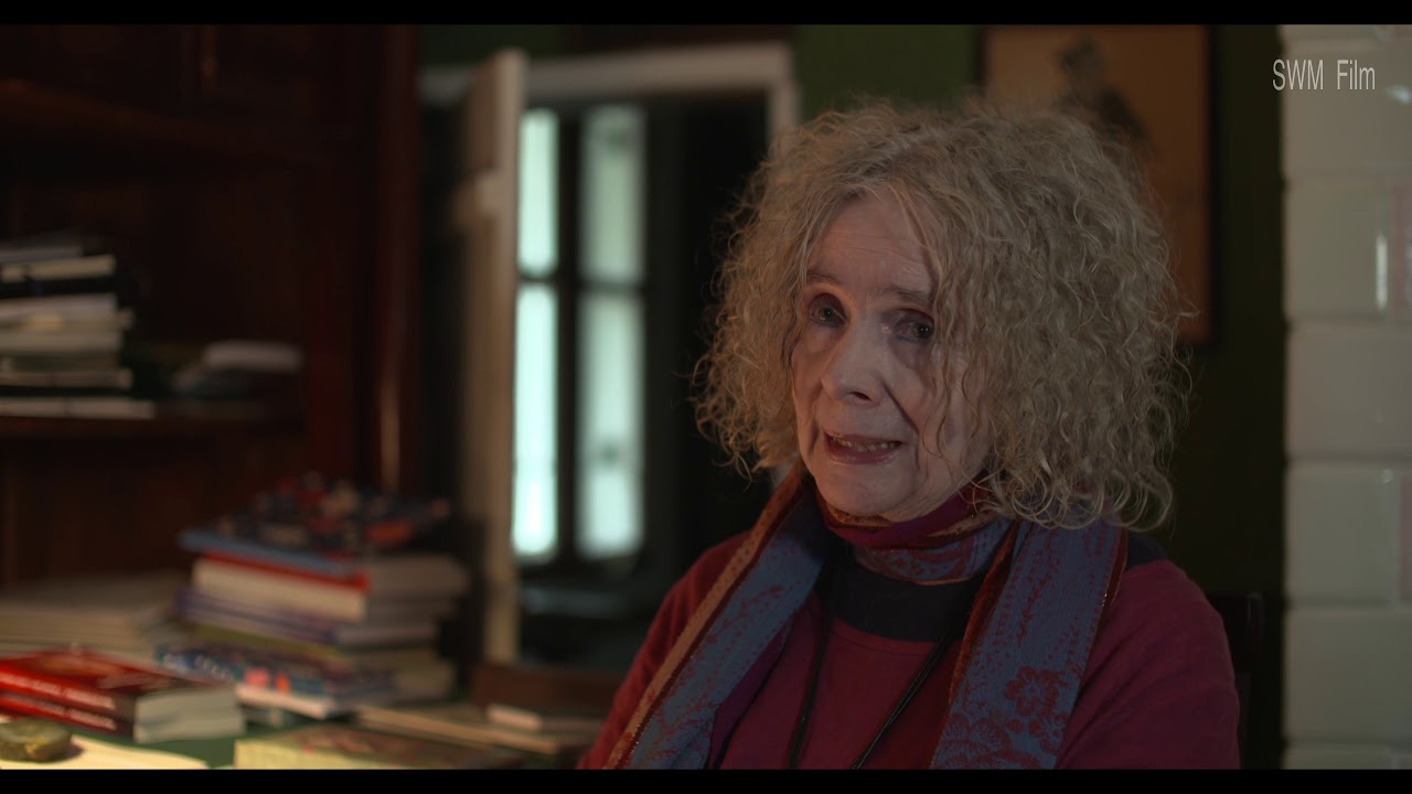 Z drugiej strony lustra  - prof.  Maria Szyszkowska:   Pacyfizm