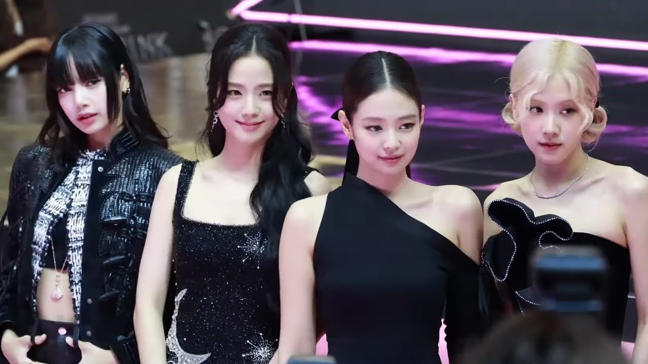 BLACKPINK LOVE LIFE 👀✨😍, NOTE : take all readings as entertainment purpose only.