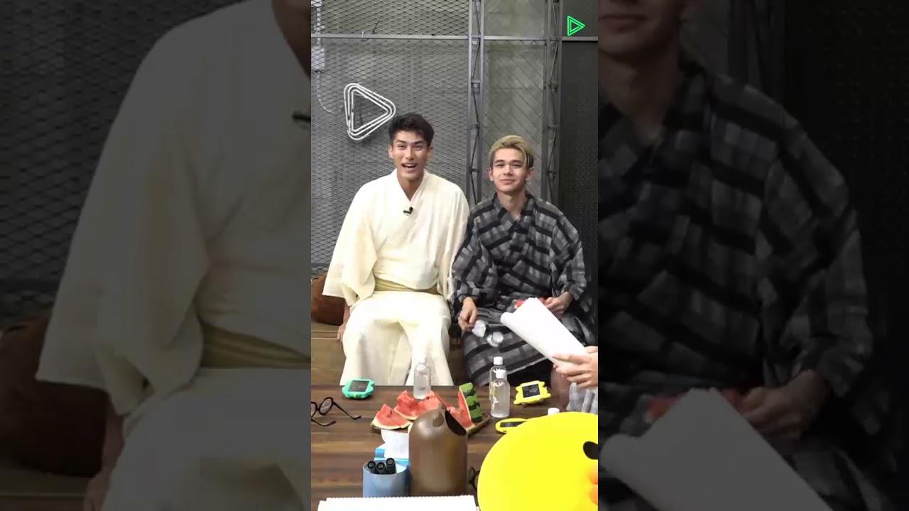INTERSECTION Caelan and Mika Fighting Over BLACKPINK on LINELIVE cut