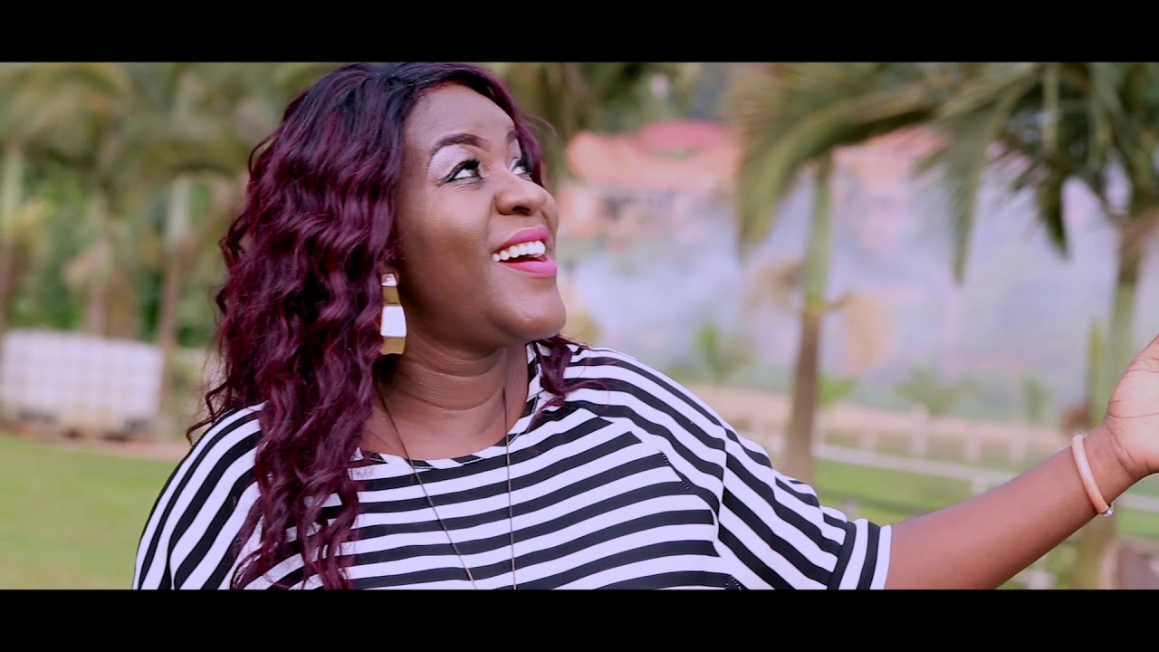 Joy Tendo - Twine Ruhanga (Official Music Video HD)