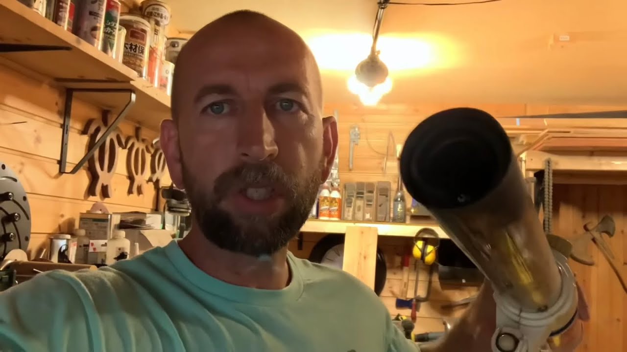 Vesz&eacute;lyes gyomirt&aacute;s l&aacute;ngsz&oacute;r&oacute;val