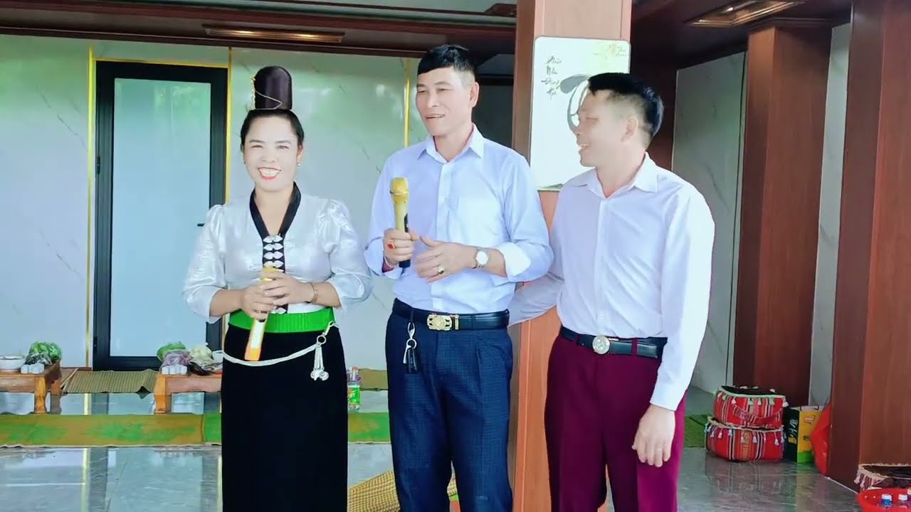 Hát chúc tết cho lò hiến chiềng đen 