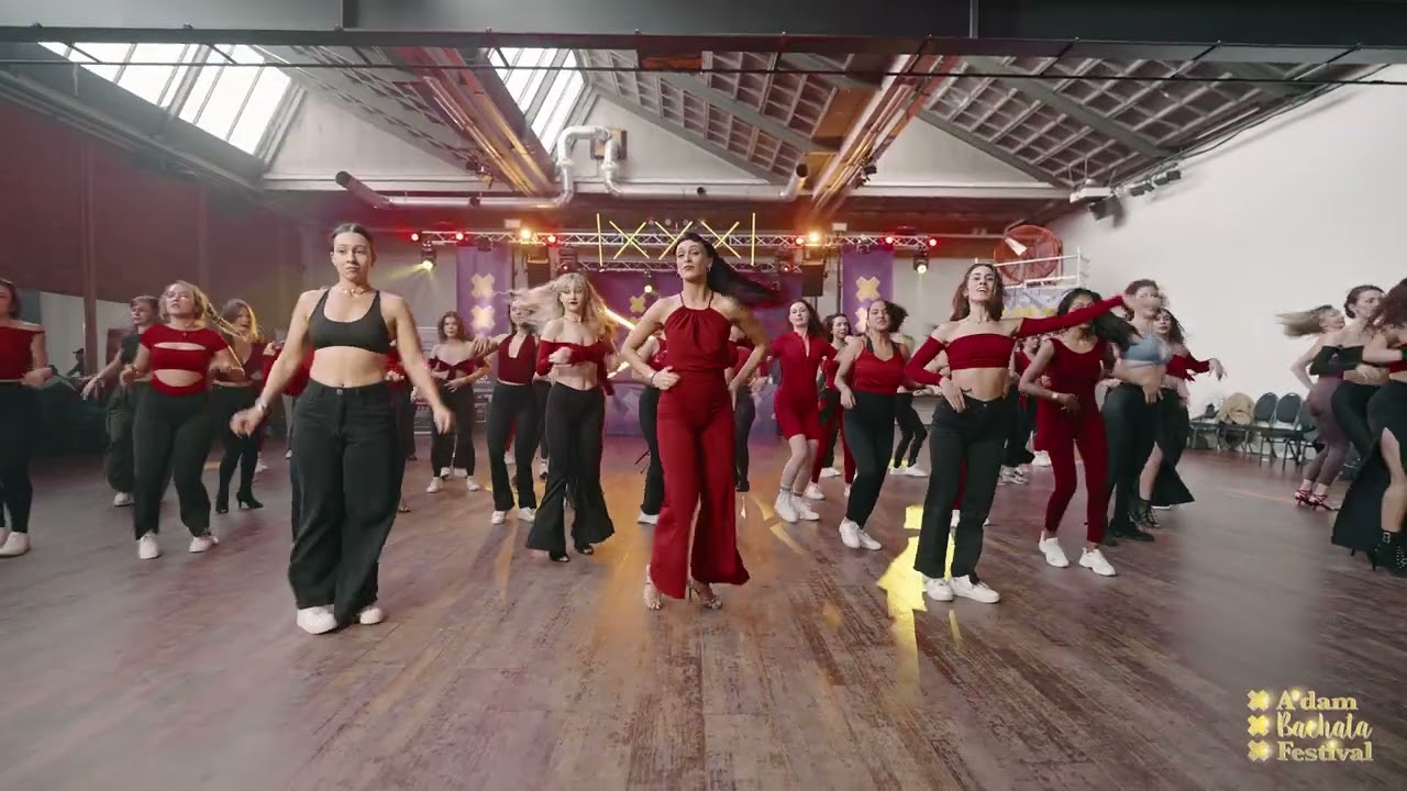 Sara Panero dancing with her Ladies bootcamp at Adam Bachata Festival 2025