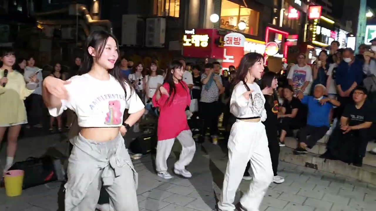 [STREET ARTIST] LADY B. INTERACTIVE HONGDAE BUSKING. 230801.
