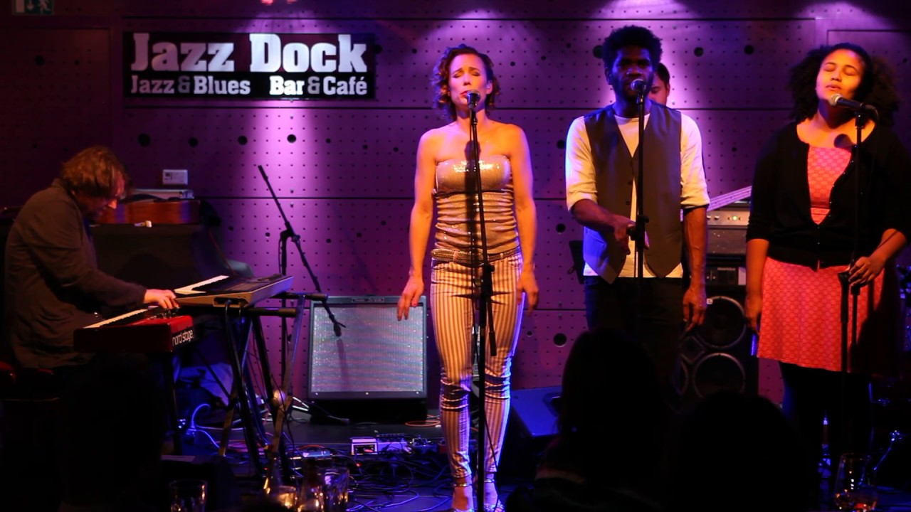 Lena Yellow Live: Loneliness Is Killing