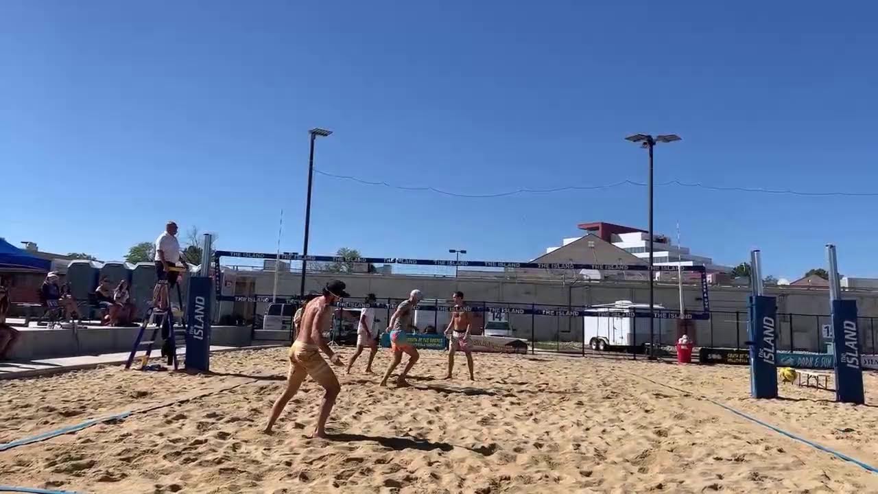 AVP Denver: Mewhirter/Urrutia vs. Ierna/Perez