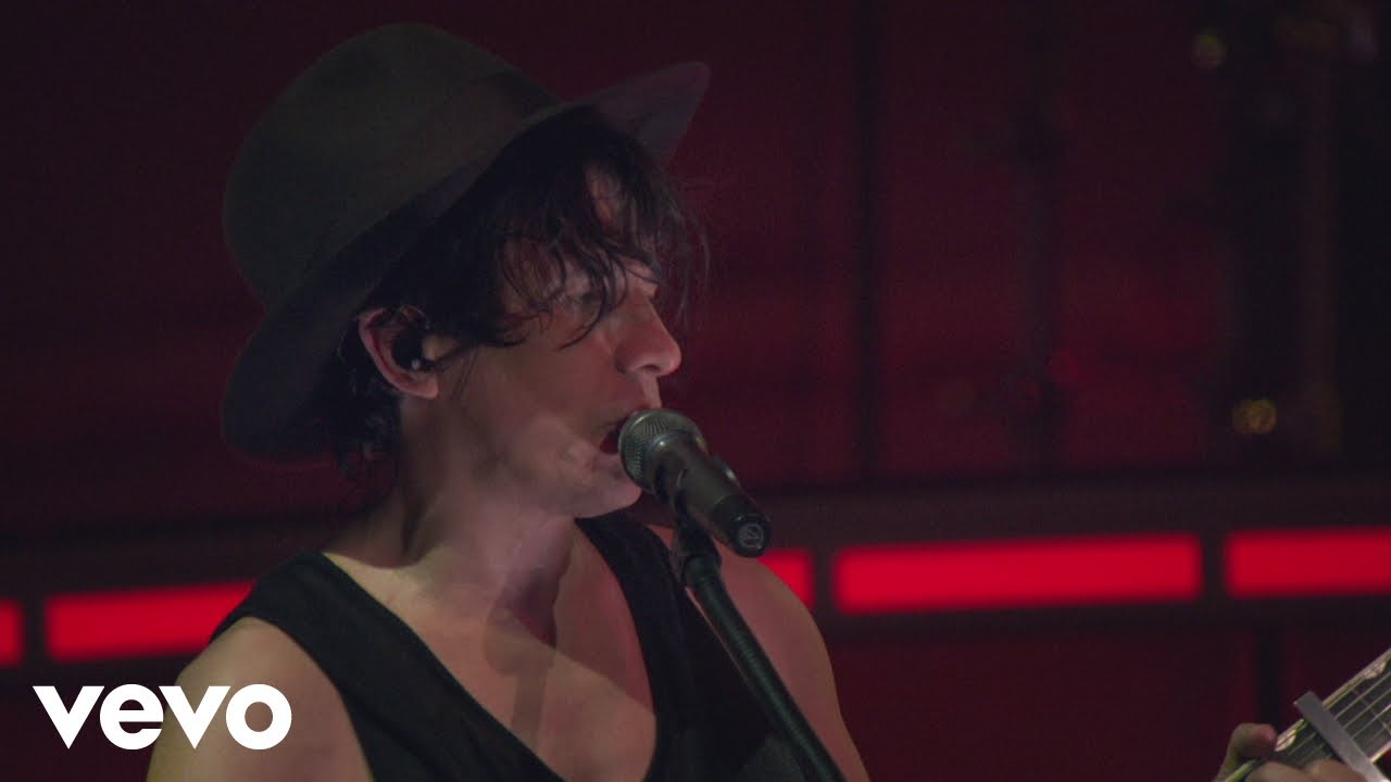 Indochine - Le fond de l'air est rouge (Black City Tour 3 au Palais 12 de Bruxelles 2014)