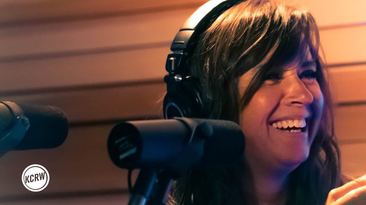 Cat Power performing 
