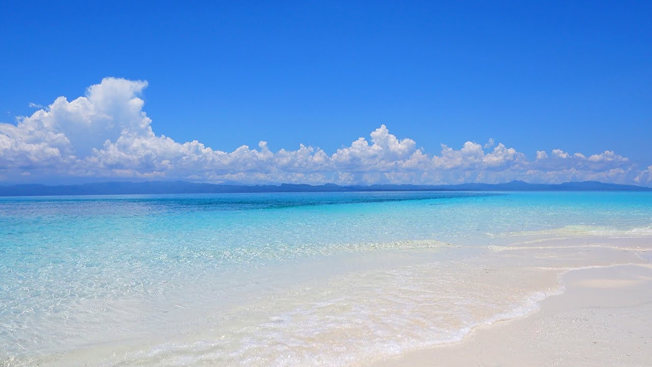 Island Zen: Soothing Beach Waves From Kalanggaman Island in The Philippines