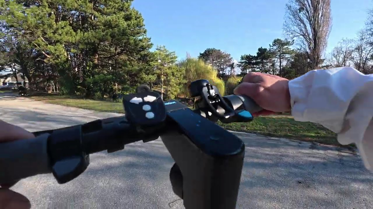 Scootering