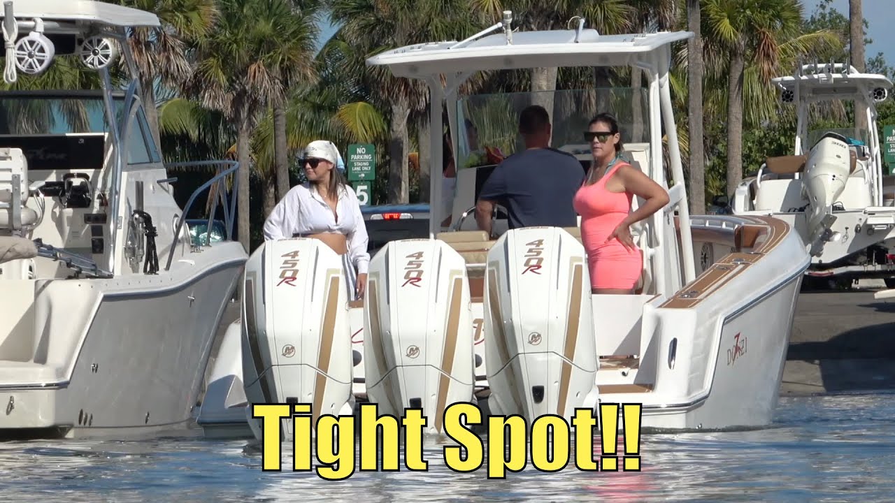 Tough Spot To Put The Boat!! | Miami Boat Ramps