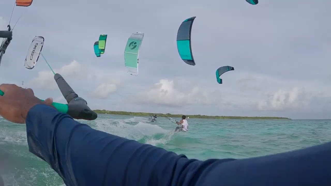 Kiteboarding twin-tip race RedBull Wind Riders Maldives - GoPro POV
